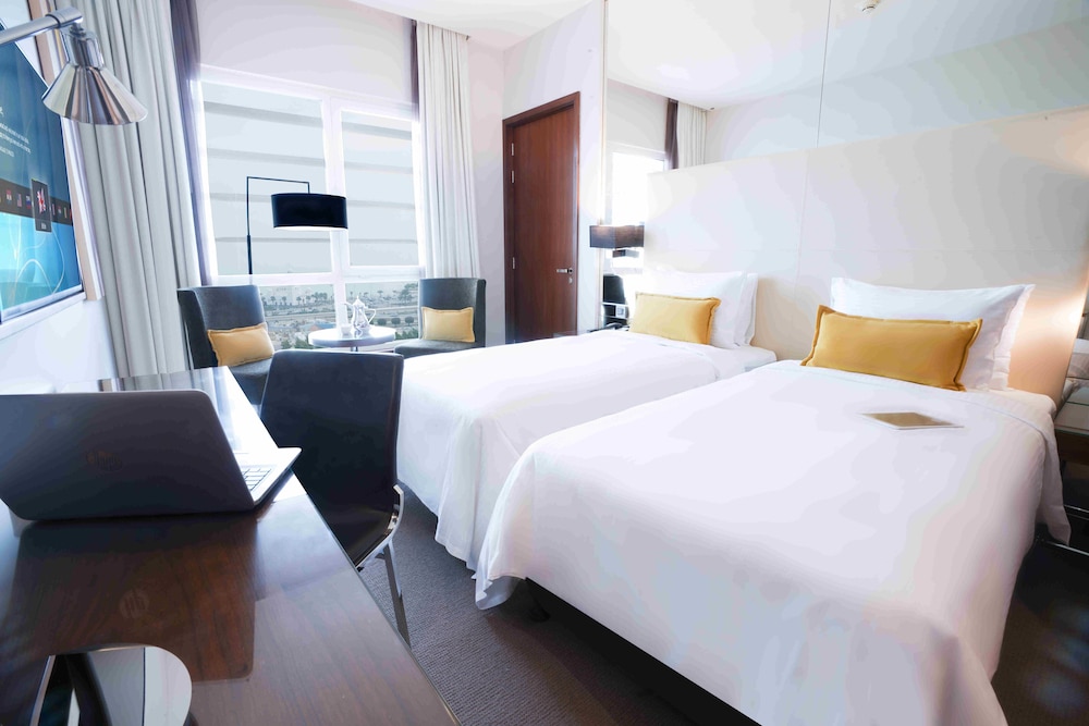Room, 2 Twin Beds, Sea View - Photo 6