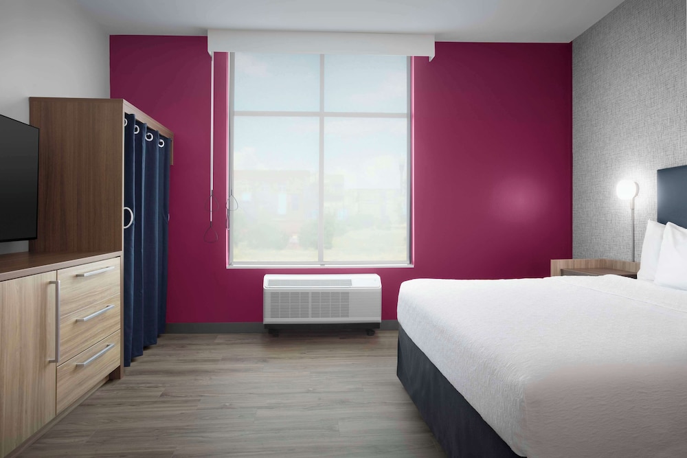 Studio Suite, 1 King Bed, Accessible, Bathtub