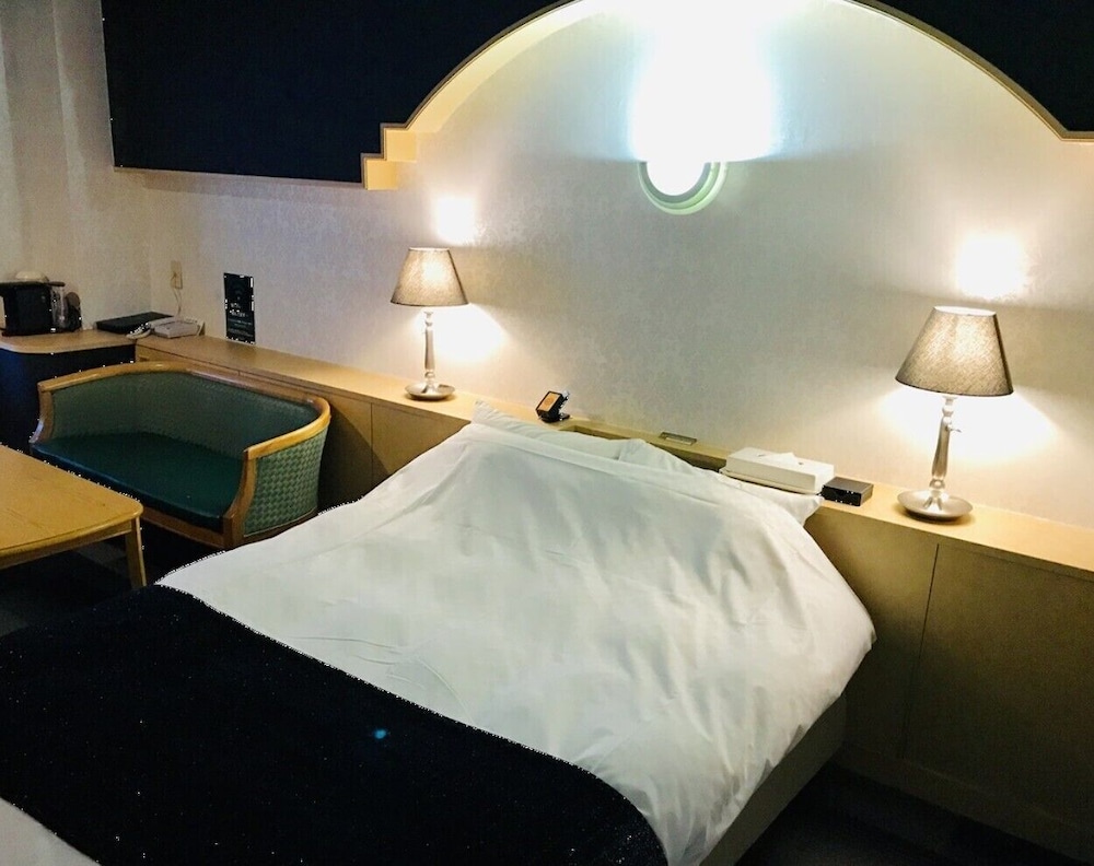 Double Room (Deluxe) photo 3