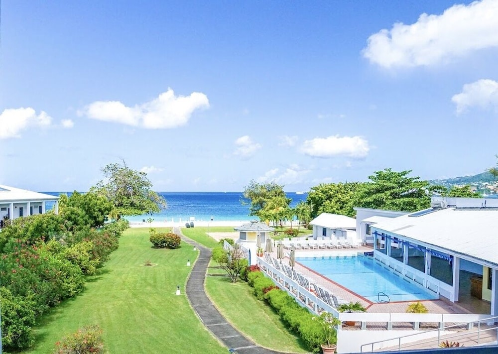 Standard Room, 1 King Bed, Ocean View