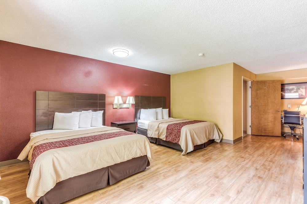 Deluxe Room, 2 Queen Beds, Non Smoking - Photo 14