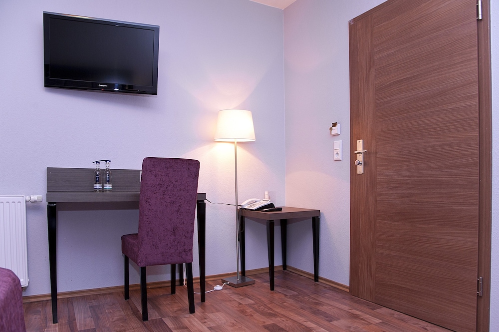 Standard Double Room photo 3