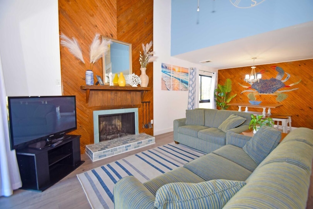 Condo, 3 Bedrooms photo 2
