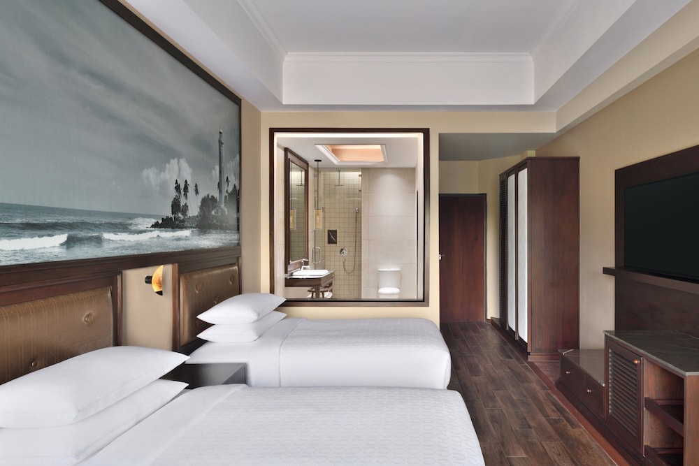 Room, 2 Twin Beds - Photo 8