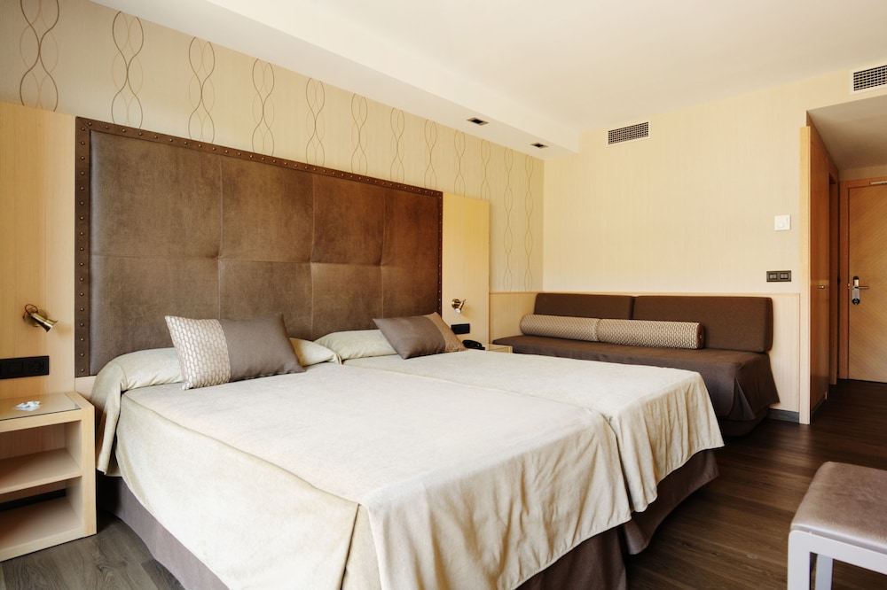 Triple Room - Photo 3