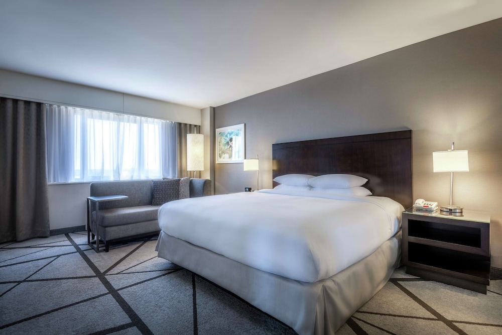 Suite, 1 King Bed - Photo 1