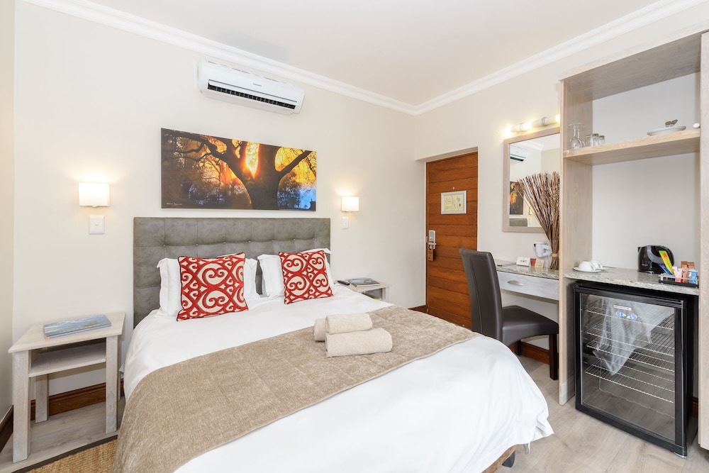 Double Room with Patio Wheelchair Friendly photo 1