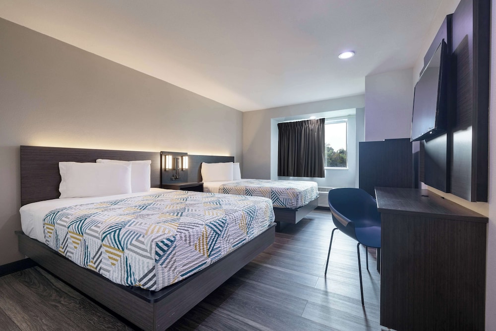 Superior Room, 2 Queen Beds, Non Smoking photo 1
