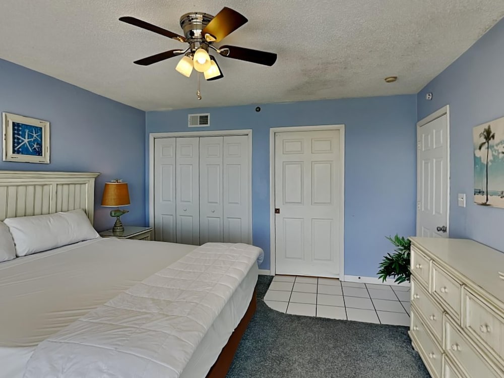 Condo, 1 Queen Bed with Sofa bed, Balcony, Ocean View (T2 1202 - No Pets)
