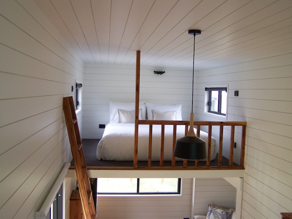 Romantic Studio, 2 Bedrooms, Non Smoking photo 1