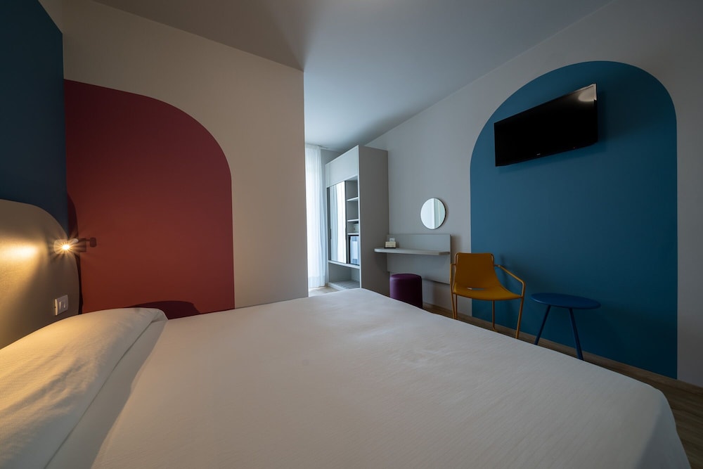Comfort Room photo 2