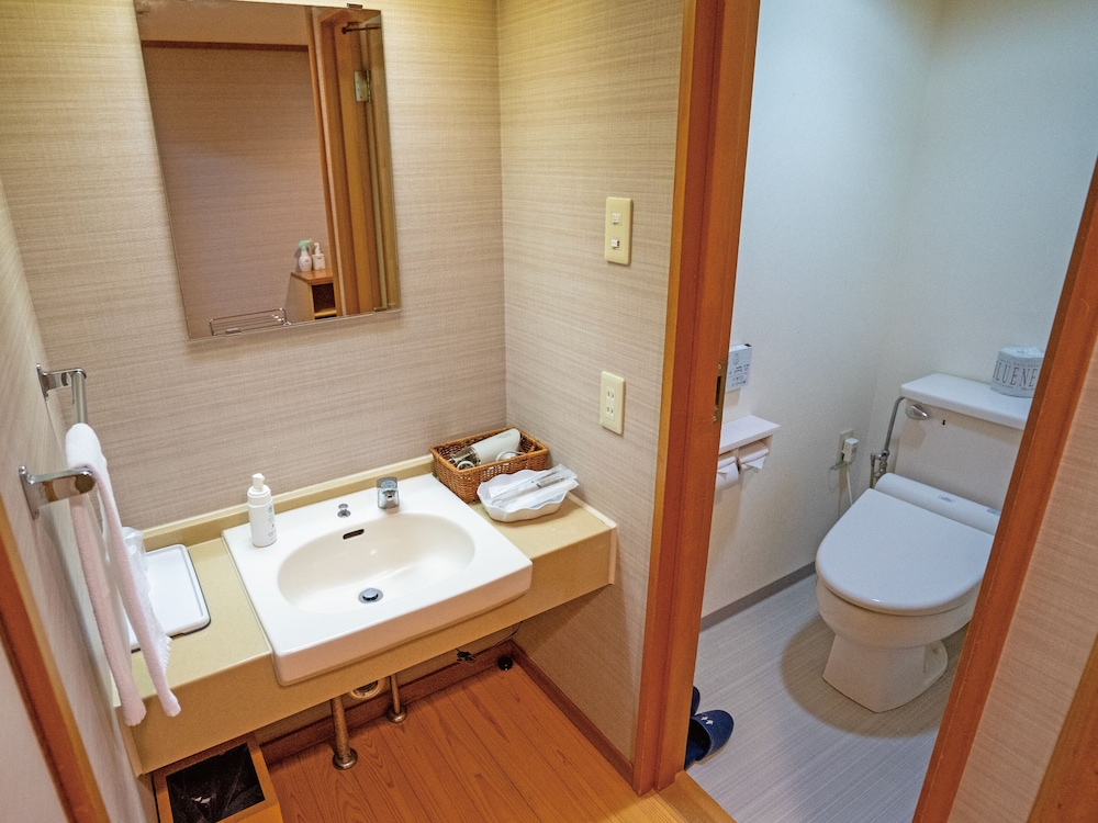 Japanese Style Room with Shared Bathroom, Non-Smoking - Photo 4