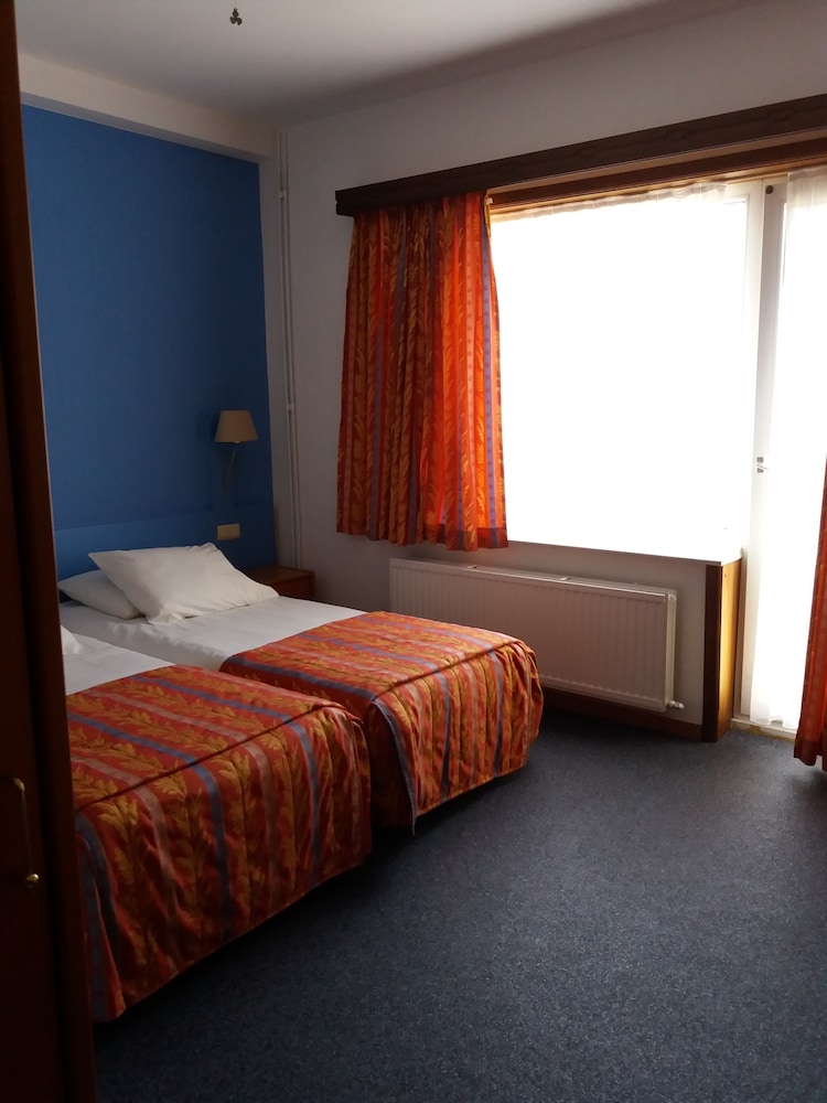 Superior Twin Room, Balcony photo 1