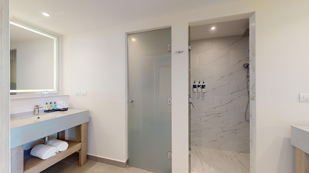 Luxury Beach Front Room King Diamond Club