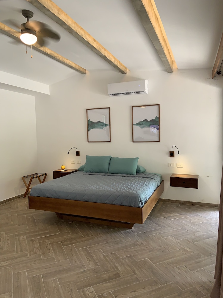 Honeymoon Studio Suite
