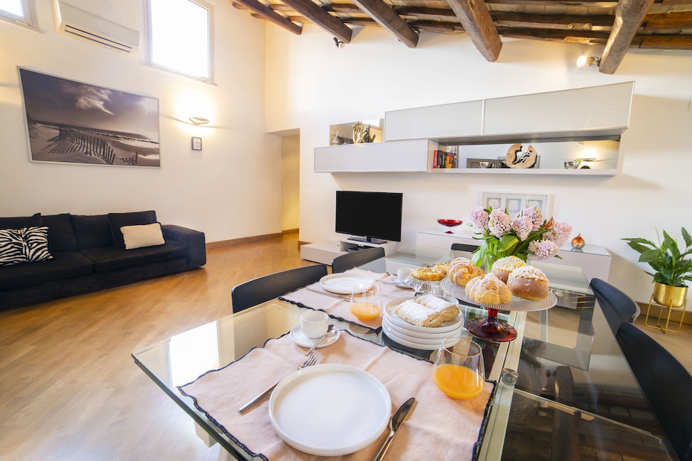 Royal Apartment photo 1