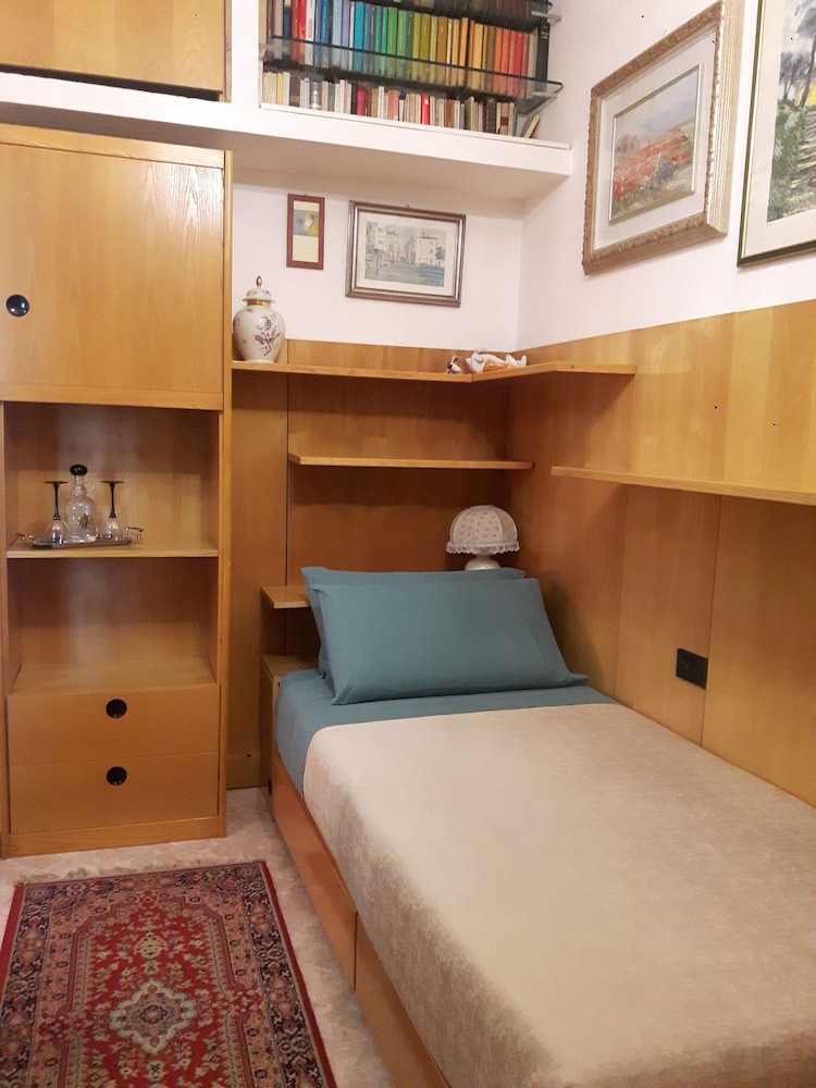 Business Twin Room, 2 Twin Beds (Anna)