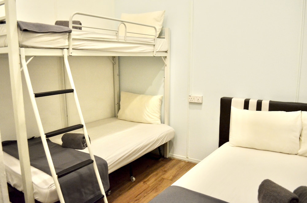 Superior Quadruple Room, Shared Bathroom