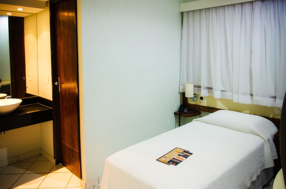 Deluxe Twin Room, Ground Floor photo 2