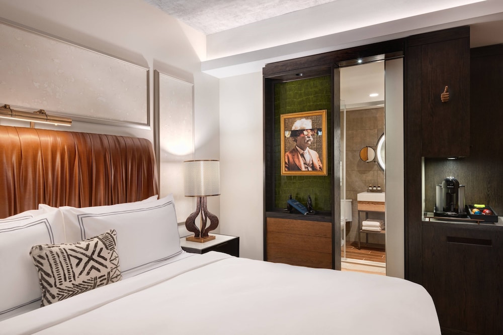 Junior Suite, 1 King Bed