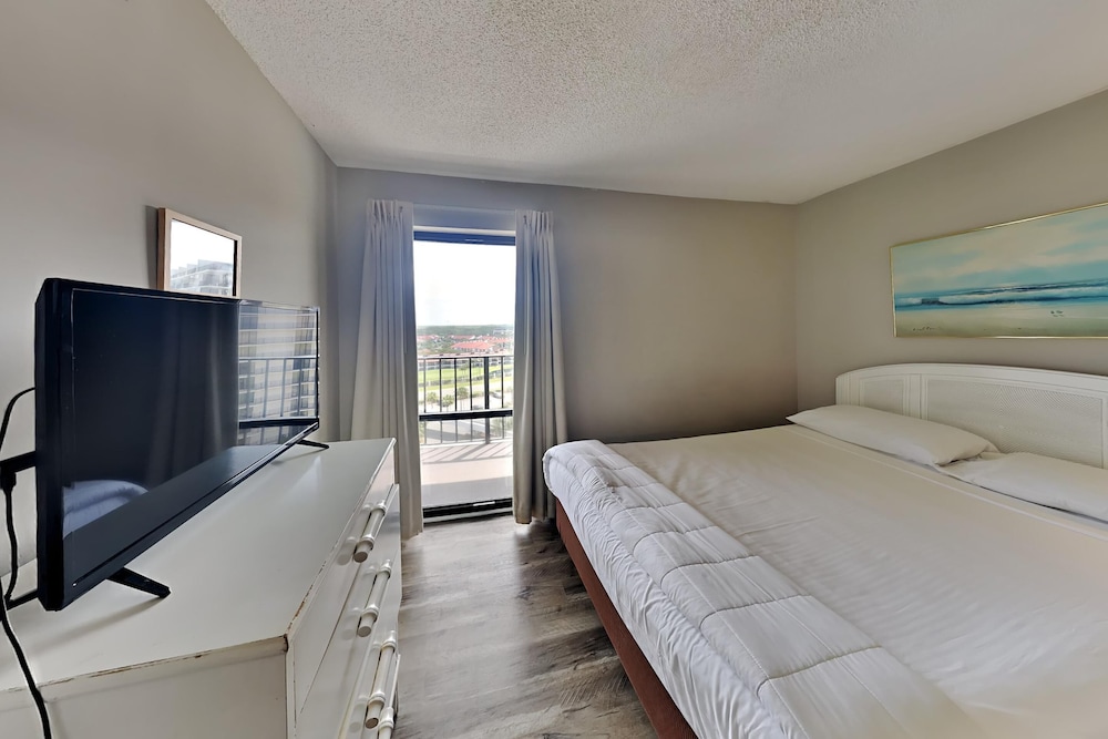 Condo, Multiple Beds, Balcony, Ocean View (T2 1005 - No Pets) photo 3