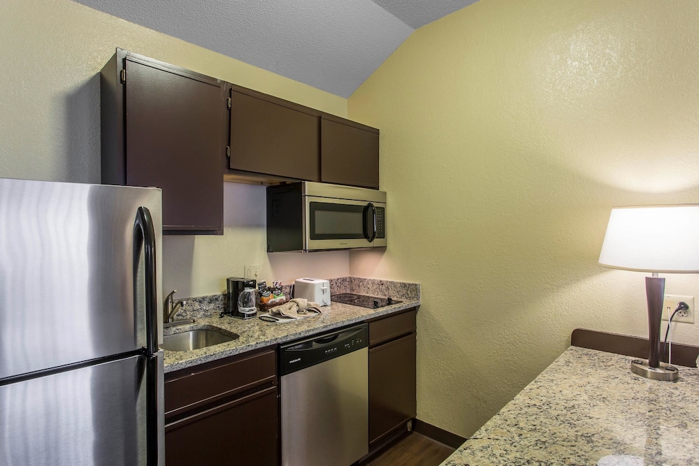 Suite, Multiple Beds, Accessible, Non Smoking - Photo 5