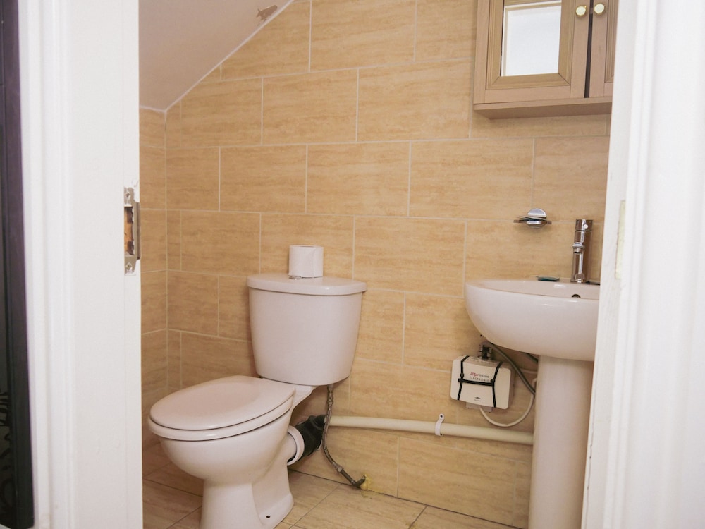 Family Suite, Ensuite - Photo 8