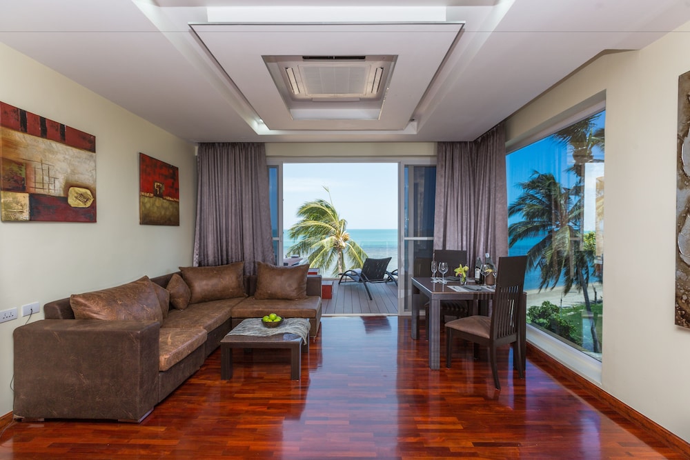 Jacuzzi Suite - Photo 5
