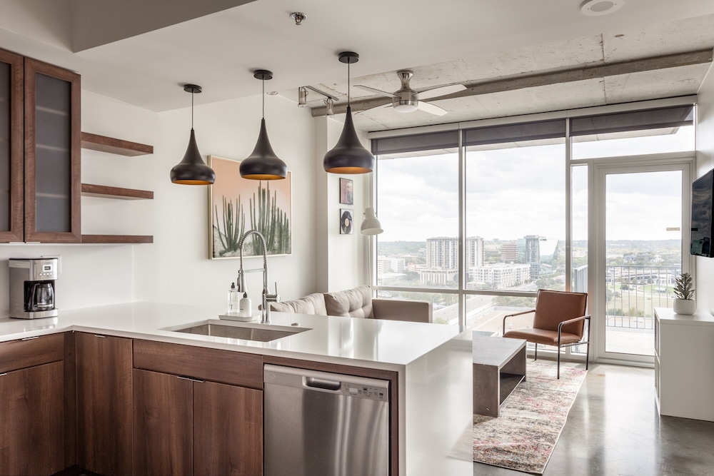 City Apartment, 1 Bedroom, Balcony (Self Check-in with Virtual Front Desk) — the supplier's photographs — photo 5