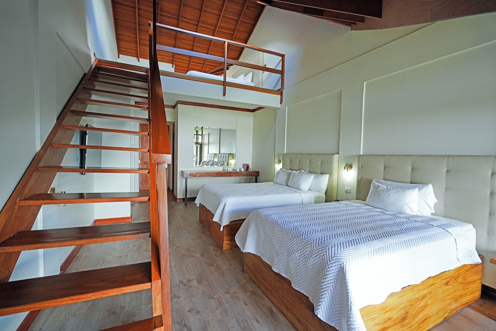 Family Suite - Photo 1