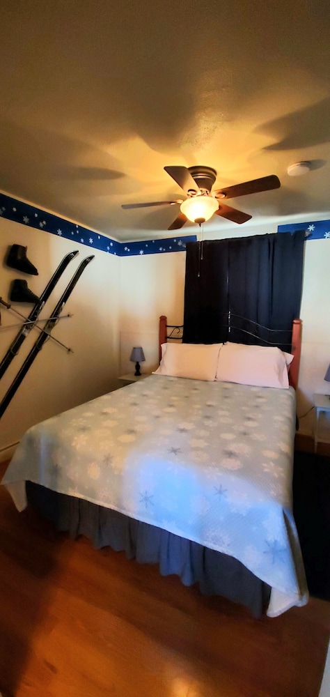 Standard Room With Queen Bed