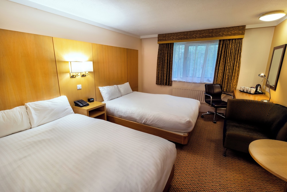 Standard Double Room with Two Double Beds - Photo 3