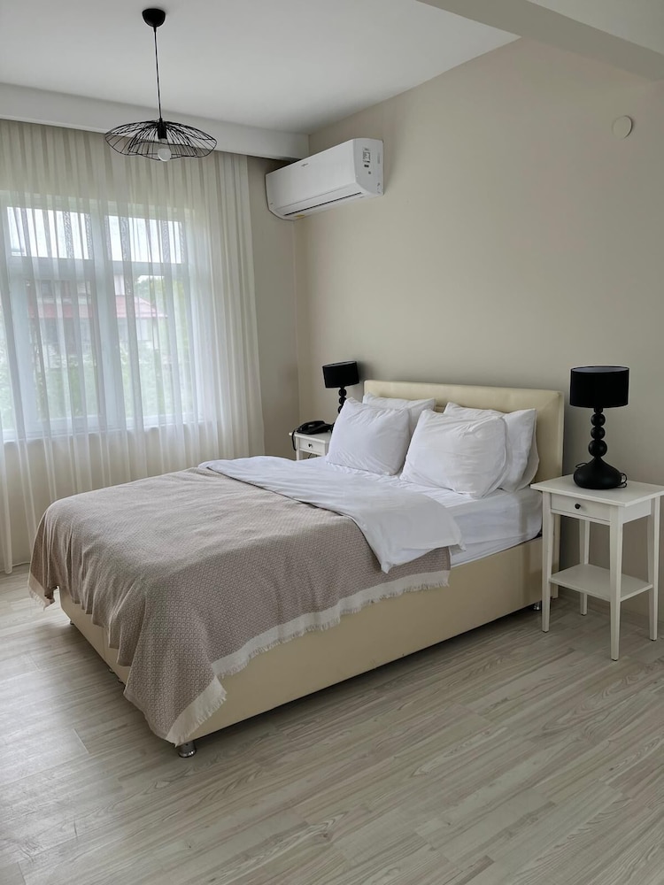 Classic Room, Sea View, Sea Facing photo 1
