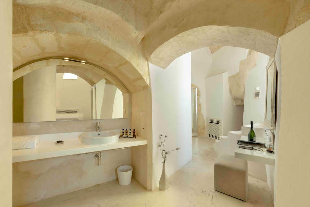Grotta Patio - Photo 8