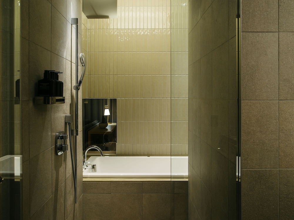 Suite Twin, Non Smoking 57sqm - Photo 13