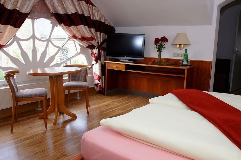 Basic Double Room