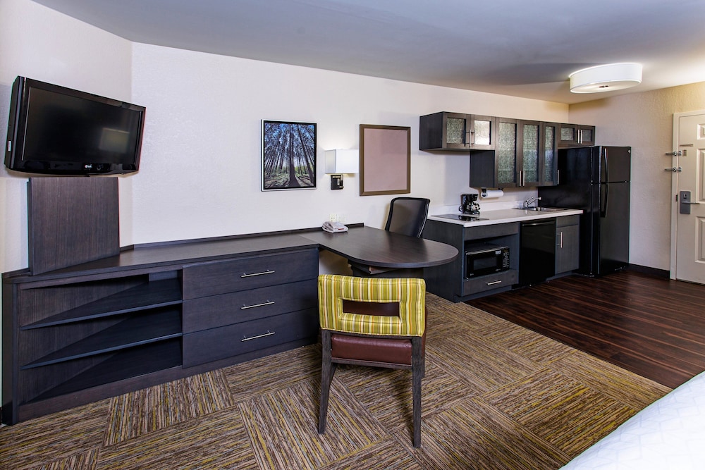 Studio Suite, 2 Double Beds, Accessible - Photo 10