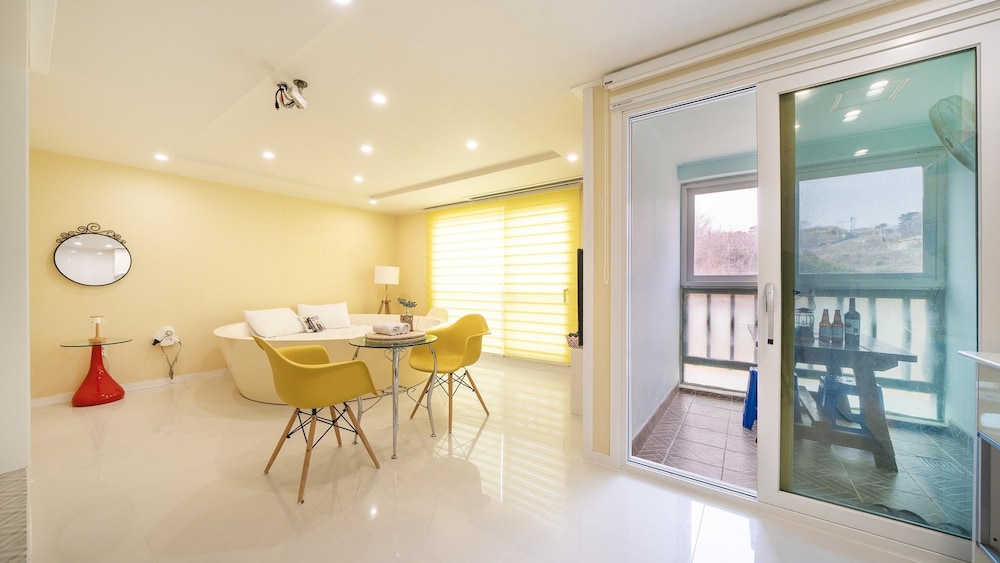 Basic Room, 1 Bedroom (201)