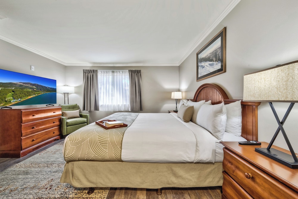 Deluxe Suite, 1 Bedroom (ADA) - Photo 10
