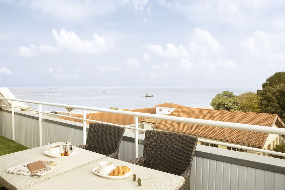 Double Room, Beach View (Twin on request) - Photo 4