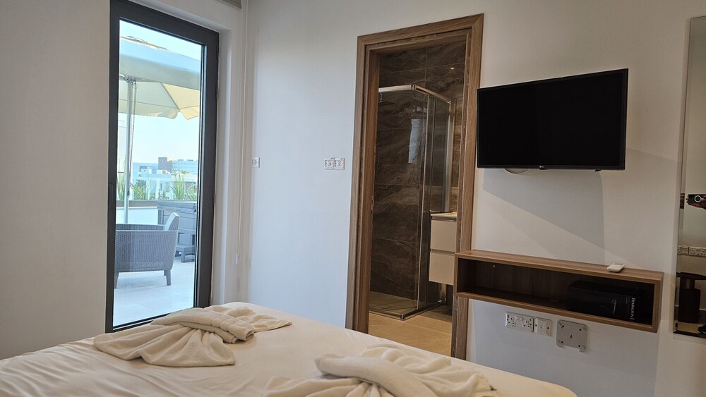 Villa photo 3
