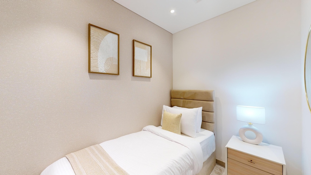 Apartment, 2 Bedrooms, Pool Access