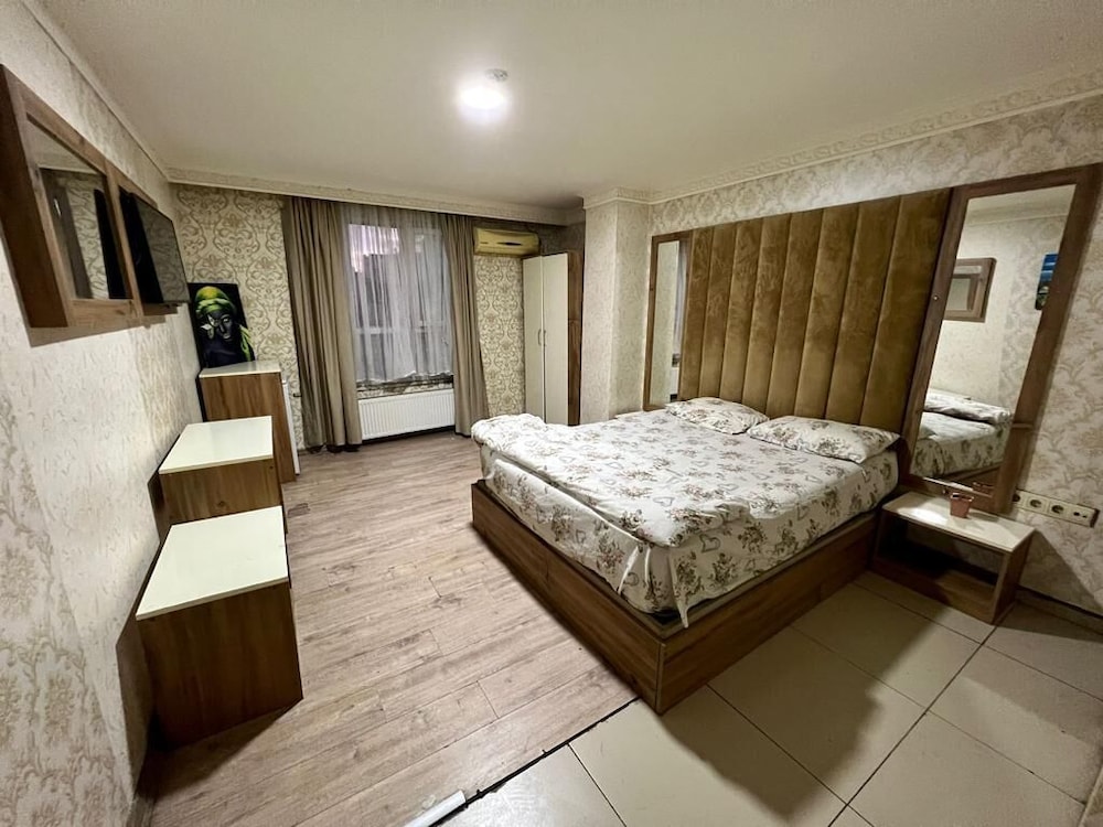 Deluxe Apartment photo 3