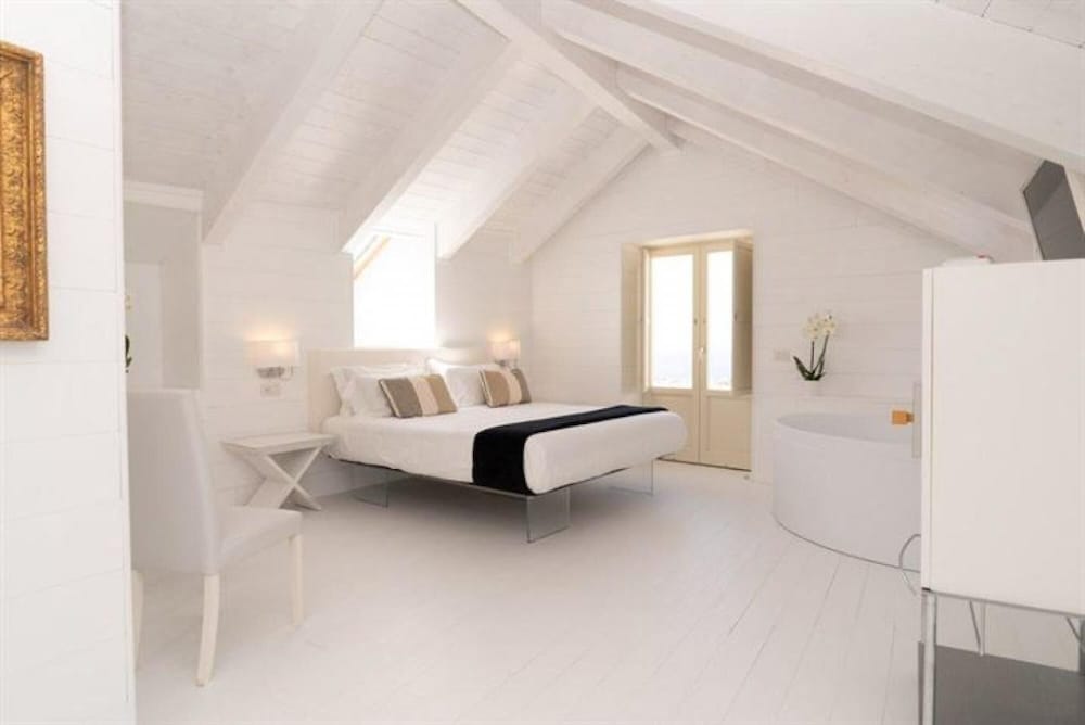 Villa photo 2