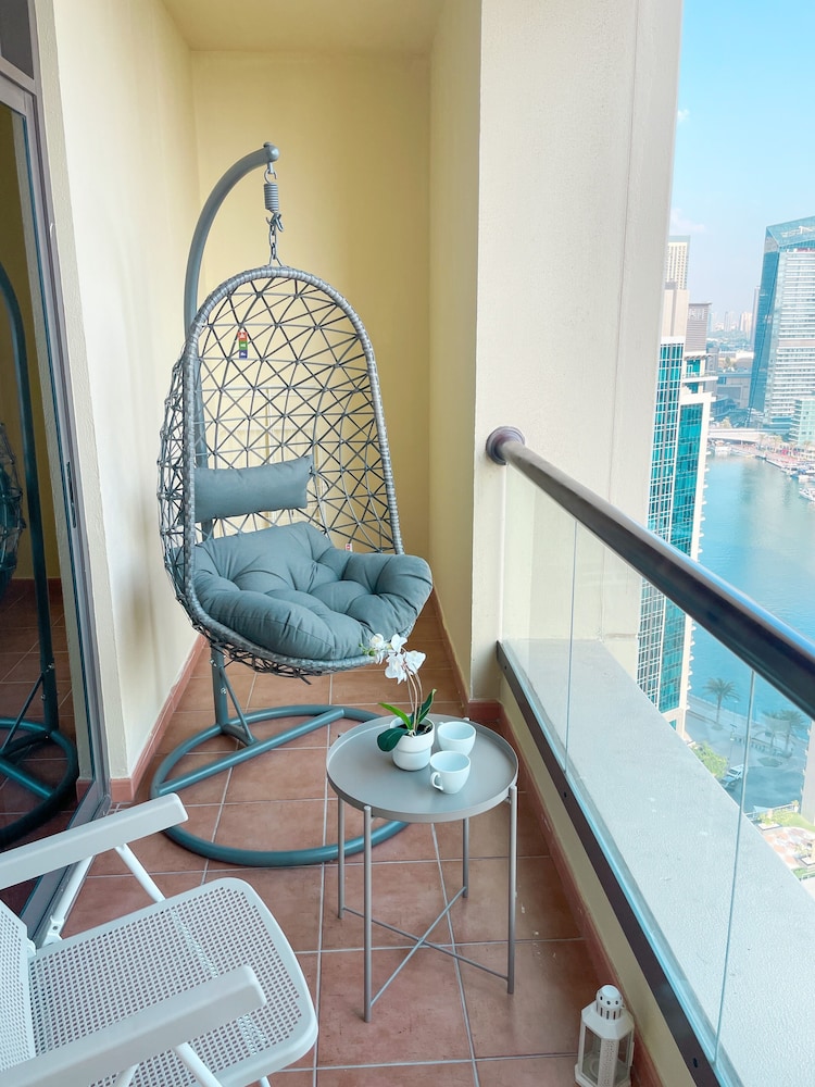 Deluxe Apartment, 2 Bedrooms, Balcony, Marina View photo 2