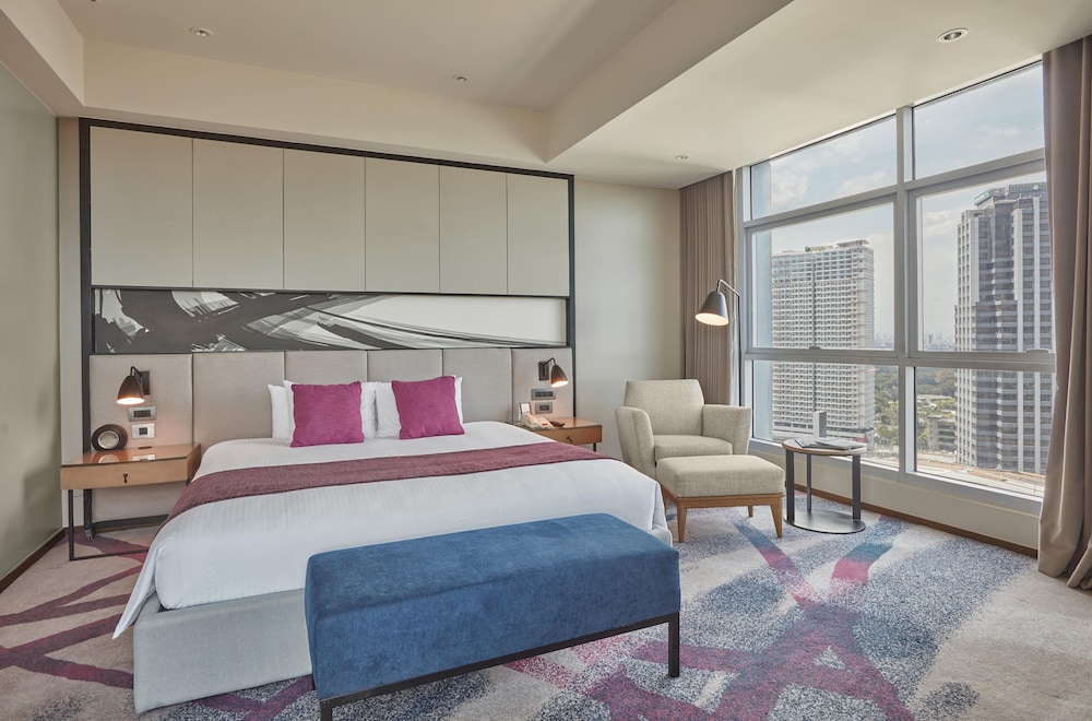 Suite, 2 Bedrooms, Club Lounge Access (High Floor)
