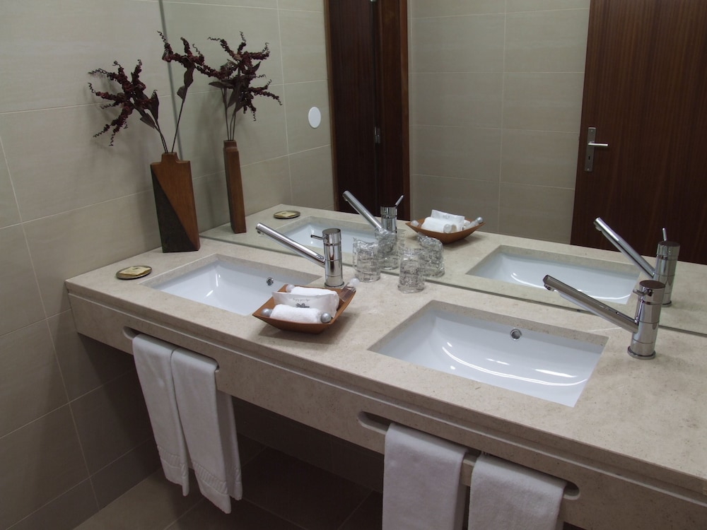 Suite, Balcony - Photo 5