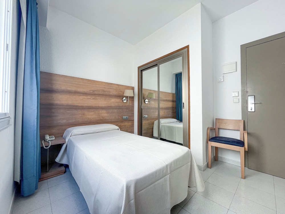 Single Room - Photo 5