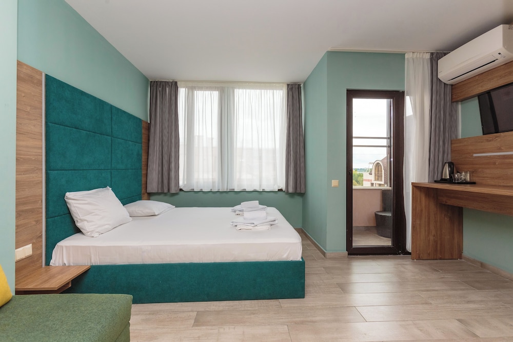 Deluxe Double Room, Balcony