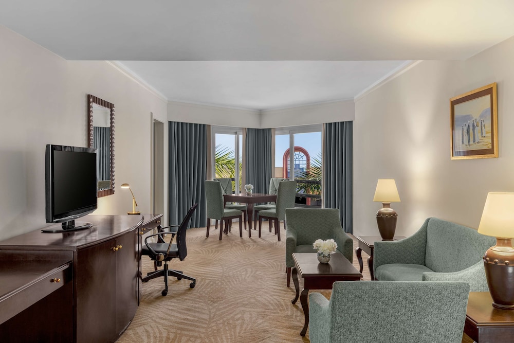 Junior executive deluxe suite